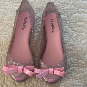 Mini Melissa Glittery Pink Bow Shoes